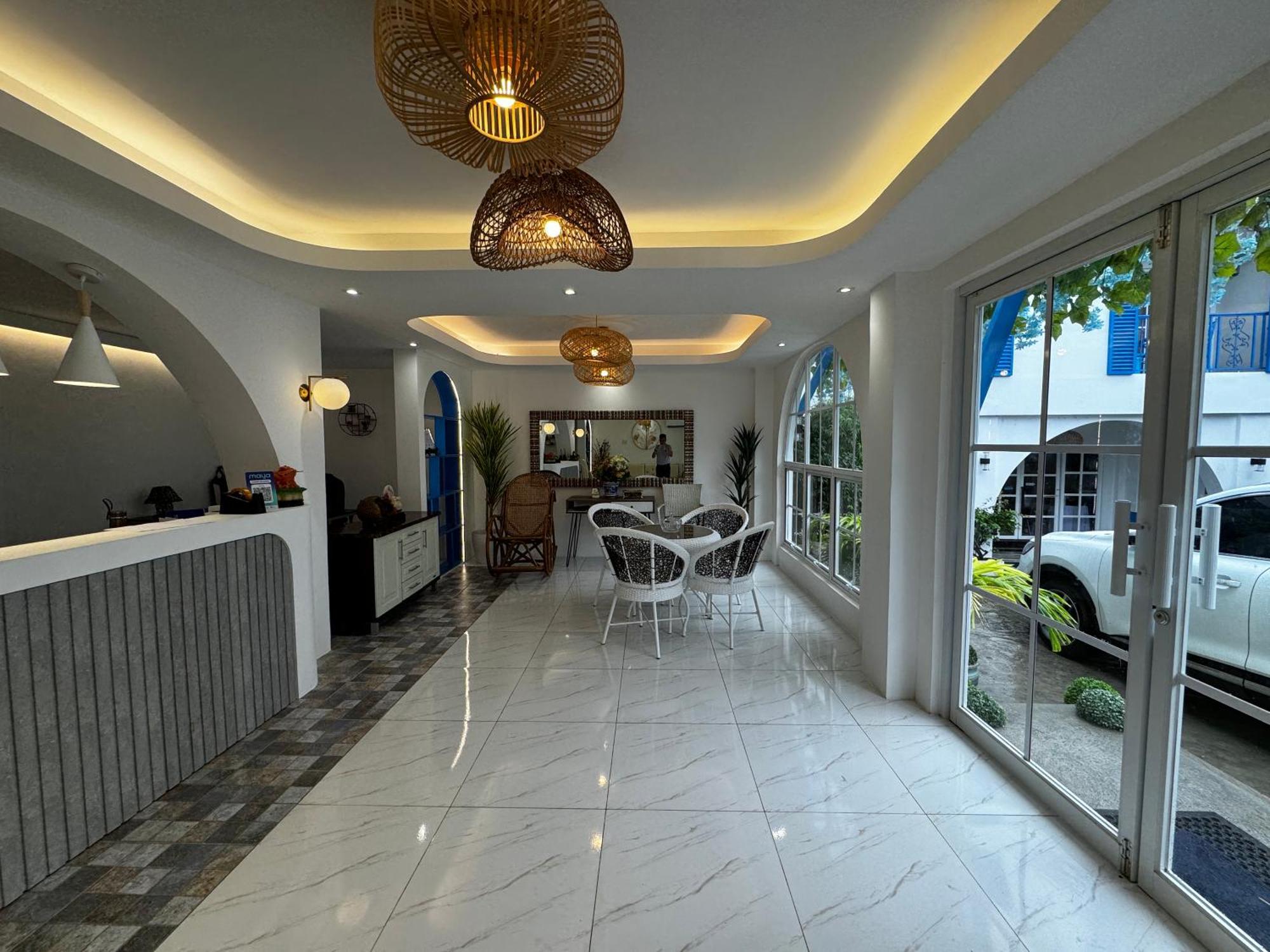 Bernese Resort Hotel Powered By Cocotel Ligao Kültér fotó