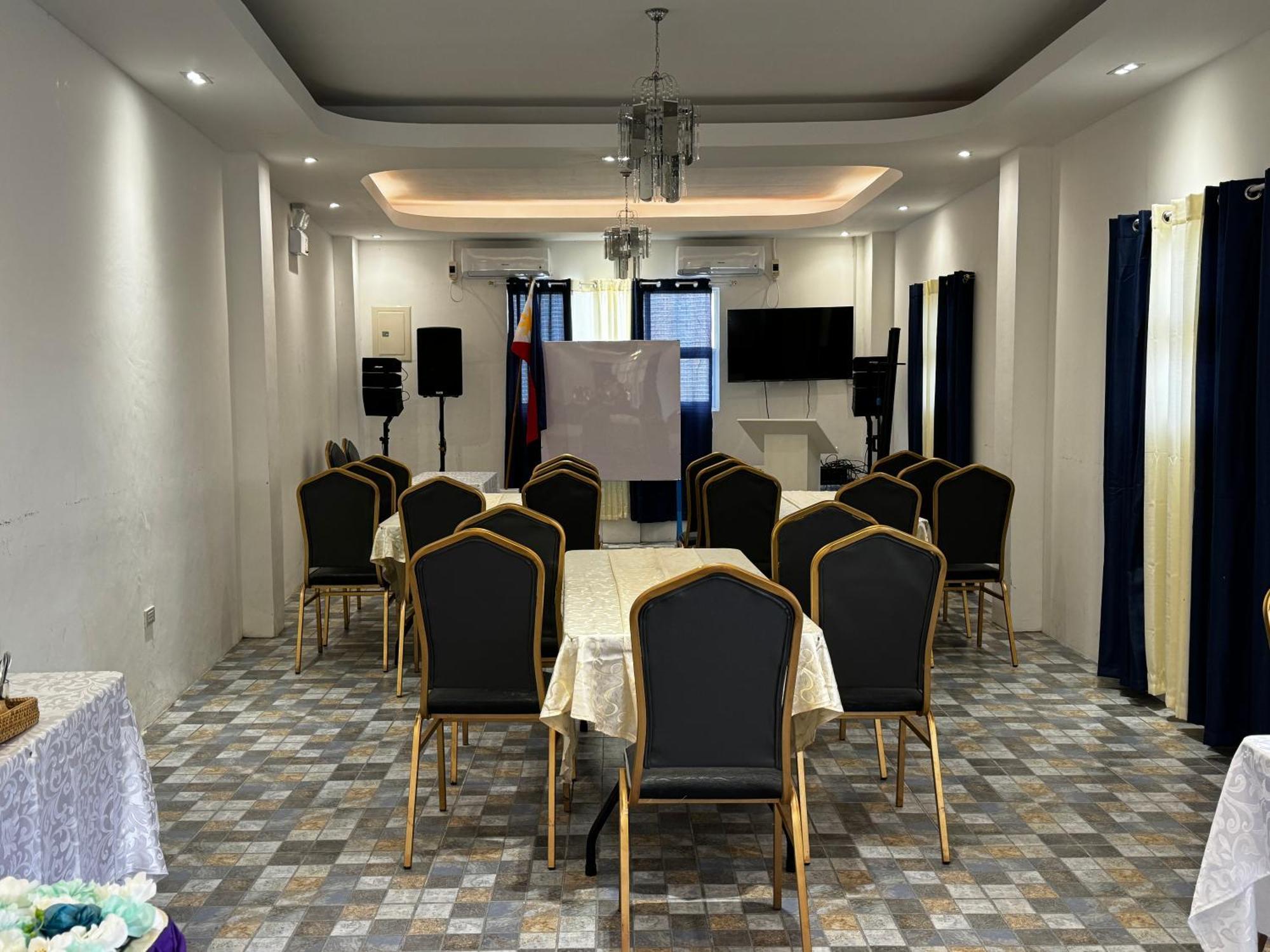 Bernese Resort Hotel Powered By Cocotel Ligao Kültér fotó